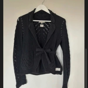 Odd molly kofta - Säljer denna Odd mollyk koftan i s!