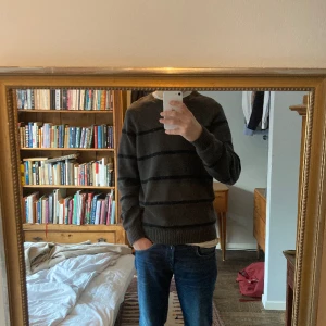 Massimo Dutti - Köptes för 2 år sedan men är i princip samma sick som jag köpte den, köpte den för 800. För bara halva priset är den din!
