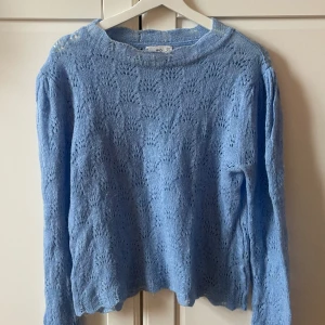 Mango tröja  - Blå tröja från Mango, storlek s