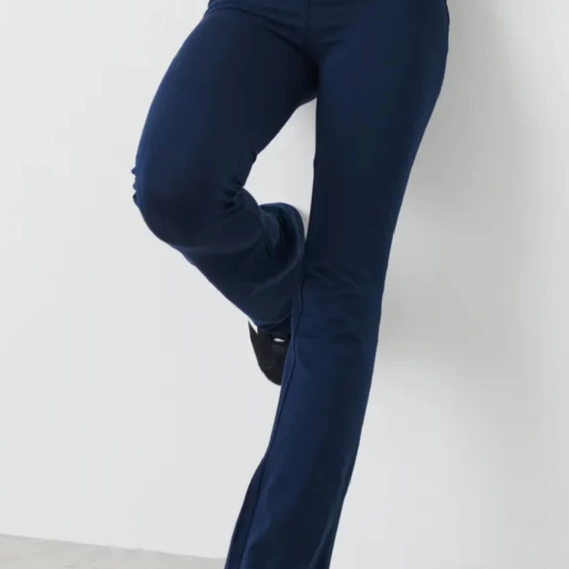 INTRESSEKOLL!!! Mörkblåa yogapants