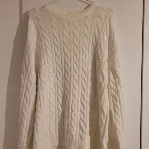 Stickad tröja, strl M - Stickad tröja från Lager 157 som är fläckfri i storlek M