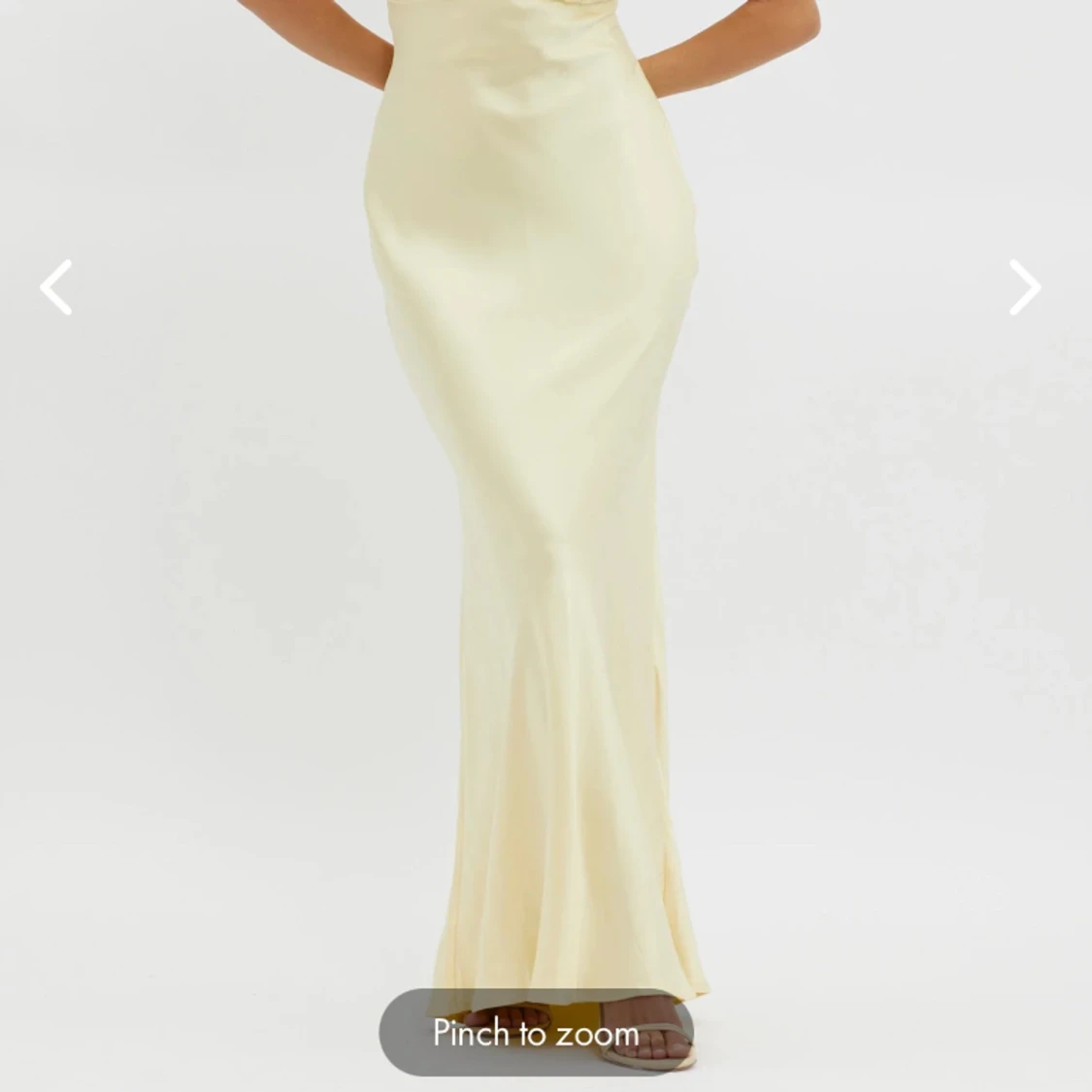 Ljusgulbalklänning - 90