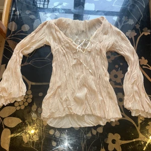 Fairy top!  - Så fin… men för liten för mig :( köpt på second hand i Berlin! 