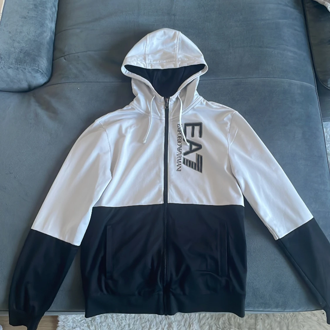 EA7-hoodie
