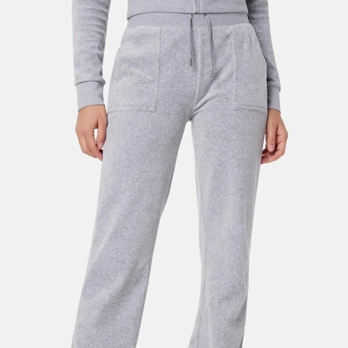 gråa juciy byxor för bra pris 