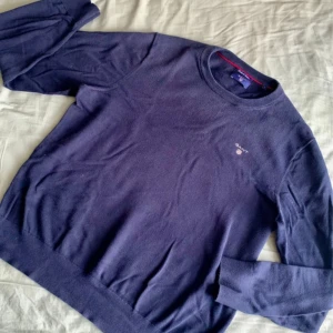 Gant tröja  - Gant tröja som inte andvöndslängre hör av er vid frågor och funderingar