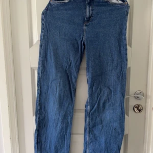 Jeans - Jeans från hm!❤️ nästan helt oanvända❤️