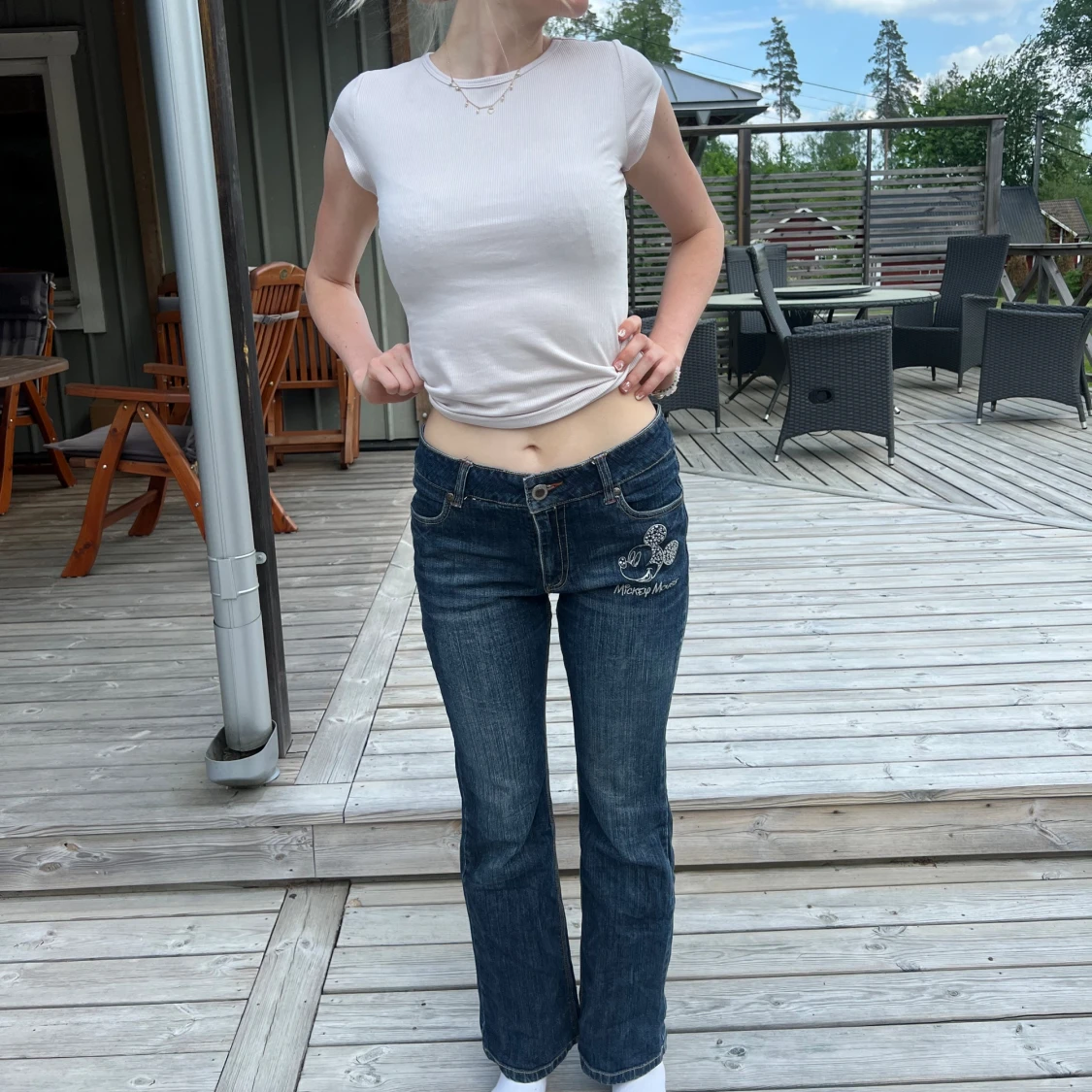 Lågmidjade y2k style Jeans, med Disney detaljer  - 91