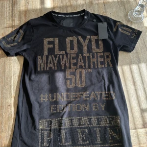 Philipp plein - Bilden talar helt oanvänd!