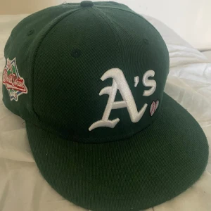 59fifty keps  - Använt lite bara inte min stil längre men den är bra skick 