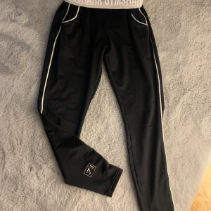 Gymshark joggers byxor mys chill träning xs/s - Superfina i skick och sköna. Ha me hög midja eller vill kanten. 