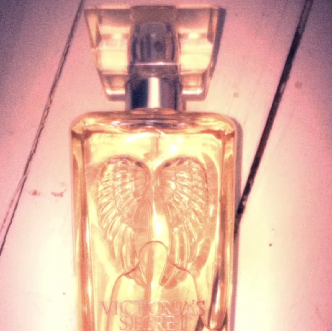 Ikoniska Victoria’s secret parfymer - 91