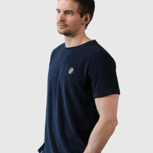 WHOSACE T-SHIRT NAVY FROTTÉ  - WHOSACE T-SHIRT NAVY FROTTÉ  Aldrig använd  Hör av er vid frågor! 