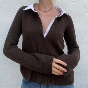 Brun tröja  - Brun tröja i ull med krage och långa ärmar!