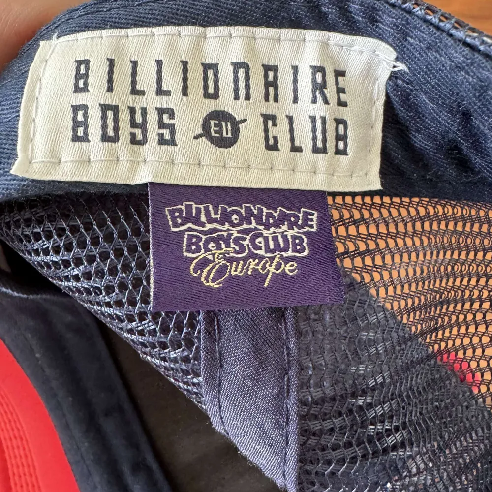 Billionaire Boys Club keps, riktigt bra skick! Köpt för 650kr men säljer för 150kr, pris kan även diskuteras. Accessoarer.