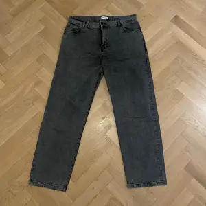 Breda Woodbird jeans, bra skick. Storlek 34/32