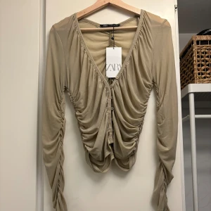 Mesh topp - Fin mesh topp, ganska liten i storlek, helt oanvänd.