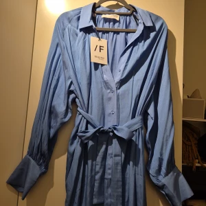Klänning/skjorta/tunika - Oanvänd. Köpt för 900kr.