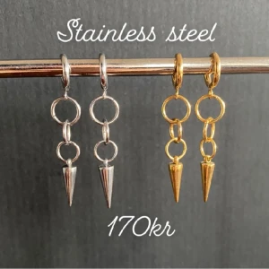 Örhängen  - Frakt 18kr❤️