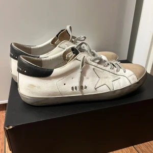 Golden goose  - Size 42, no og, cond se bilder. 1800kr Mer bilder o frågor besvaras i pm/Hugo