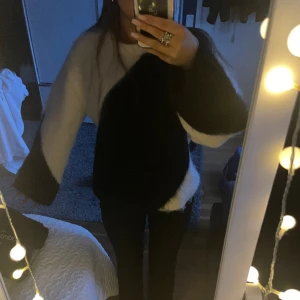 stickad tröja  - säljer min stickade tröja från other stories, bara använd några gånger. jag köpte den för 1700, skriv för mer bilder. pris går att diskutera