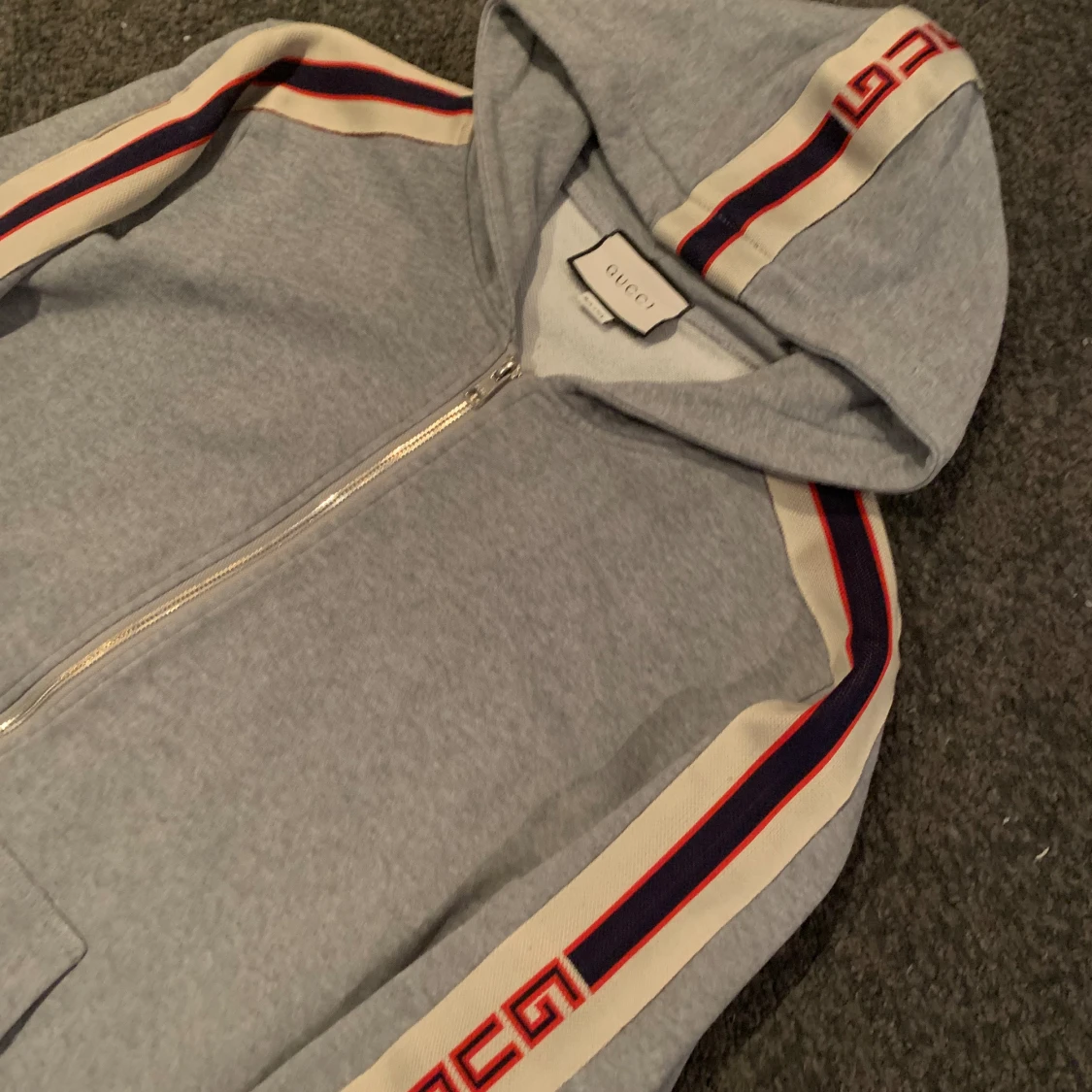 GUCCI ZIP HOODIE - 90