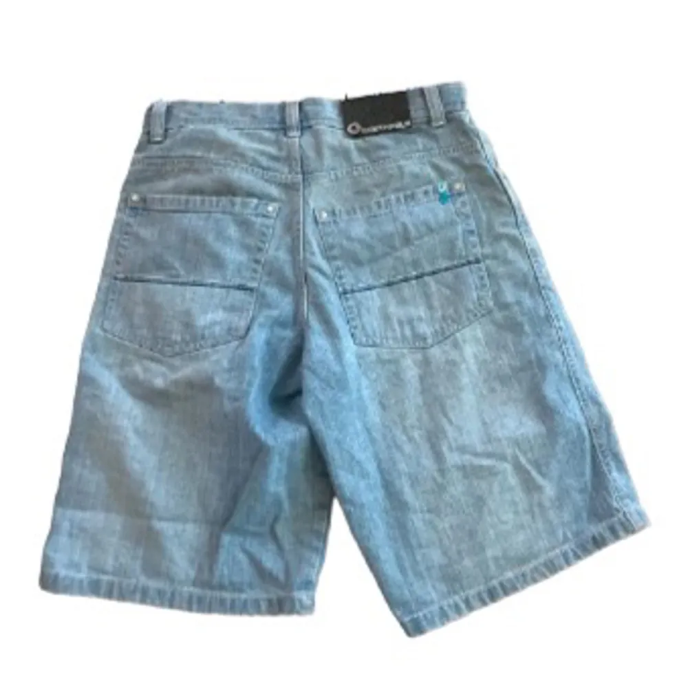 Baggy jeans shorts från Southpole, riktigt feta mot sommaren. Shorts.