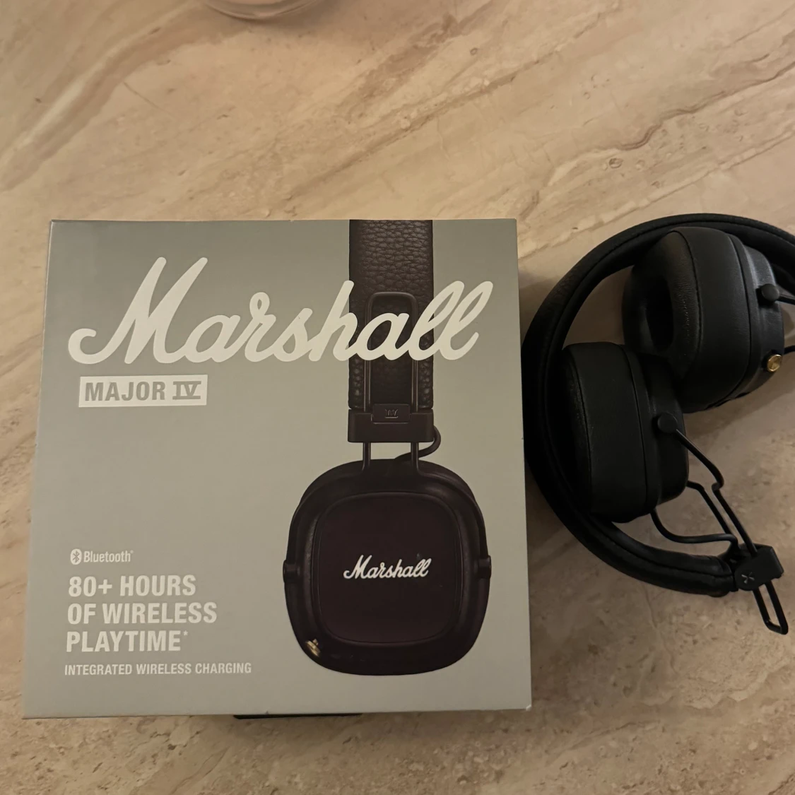Marshall hörlurar