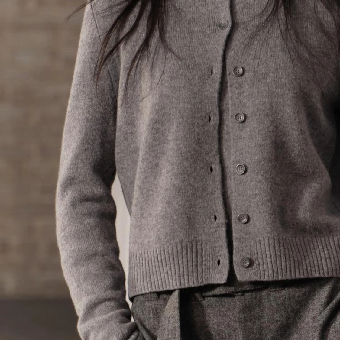 Zara 100% ull grå kofta i mycket fint skick, strl L. - 90