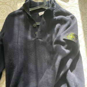 Stickad stone island tröja - Mycket bra skick