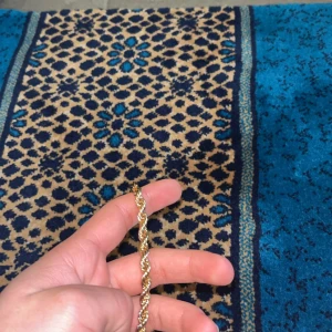 Sista kvar - Det är äkta guld säljer det för 1200kr