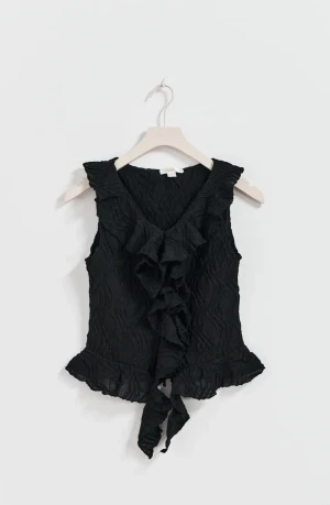 Blus i fint skick  - Svart blus från Gina Young, använd 1 gång. 150kr + frakt💕