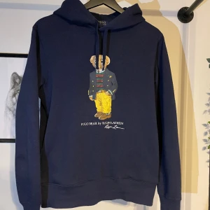 Ralph lauren Hoodie - Storlek: S Skick: 8/10 knappt använd 