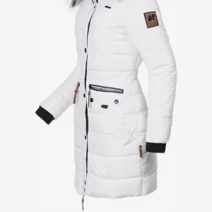 Vinterjacka  - Helt ny vinterjacka oanvänd, säljer för 1500 men kan gå ner i pris 