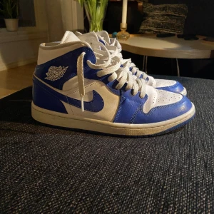 Jordan 1 Kentucky blue  - Jordan 1 kentucky blue Nypris 3000 Storlek 40,5