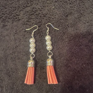 Örhängen  - Hemmagjorda örhängen 