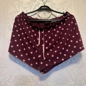 Shorts - Short stl 38 inte använd så mycket 