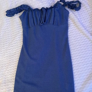 Klänning - Söt, kort blå klänning💙 