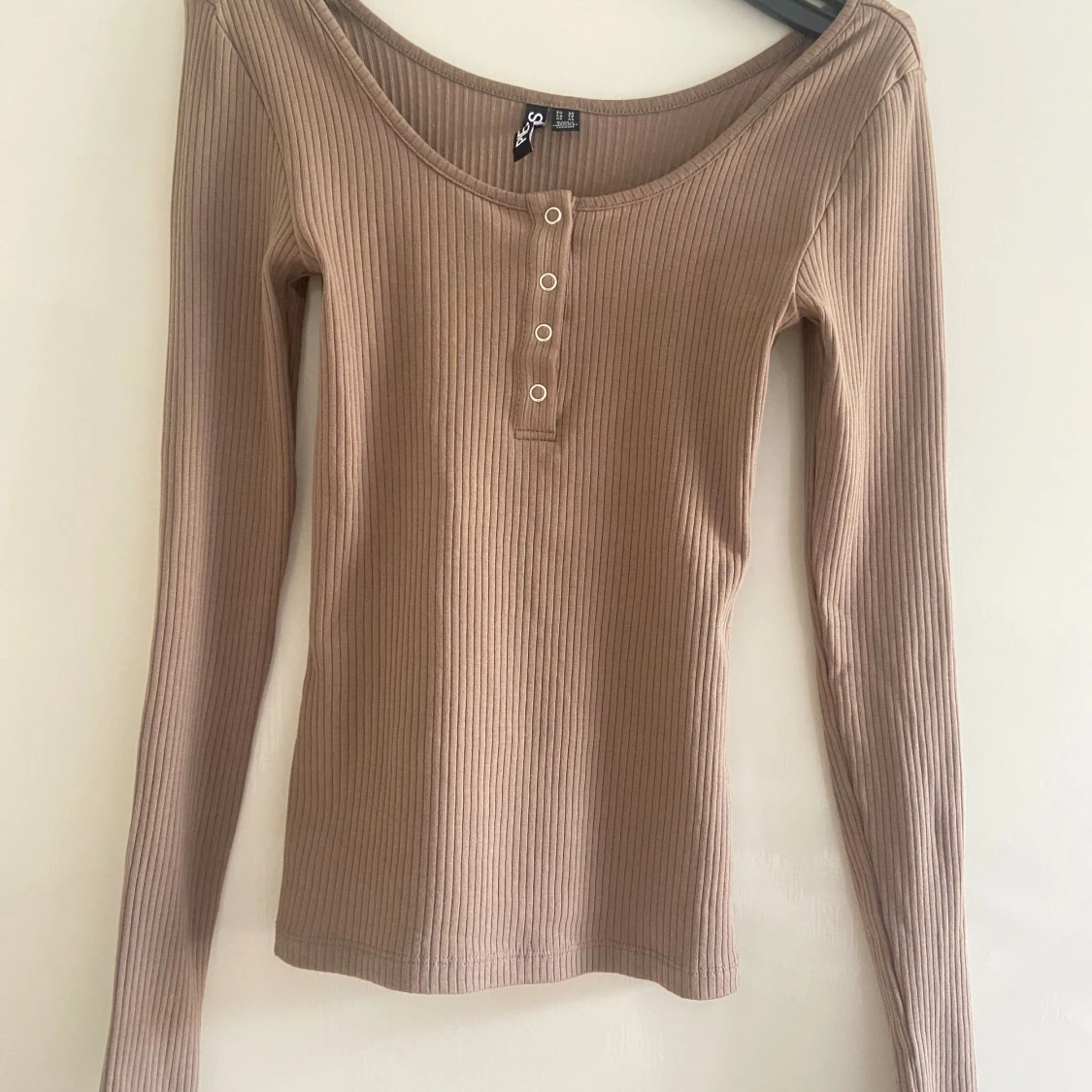 Beige långärmad tröja  - 90