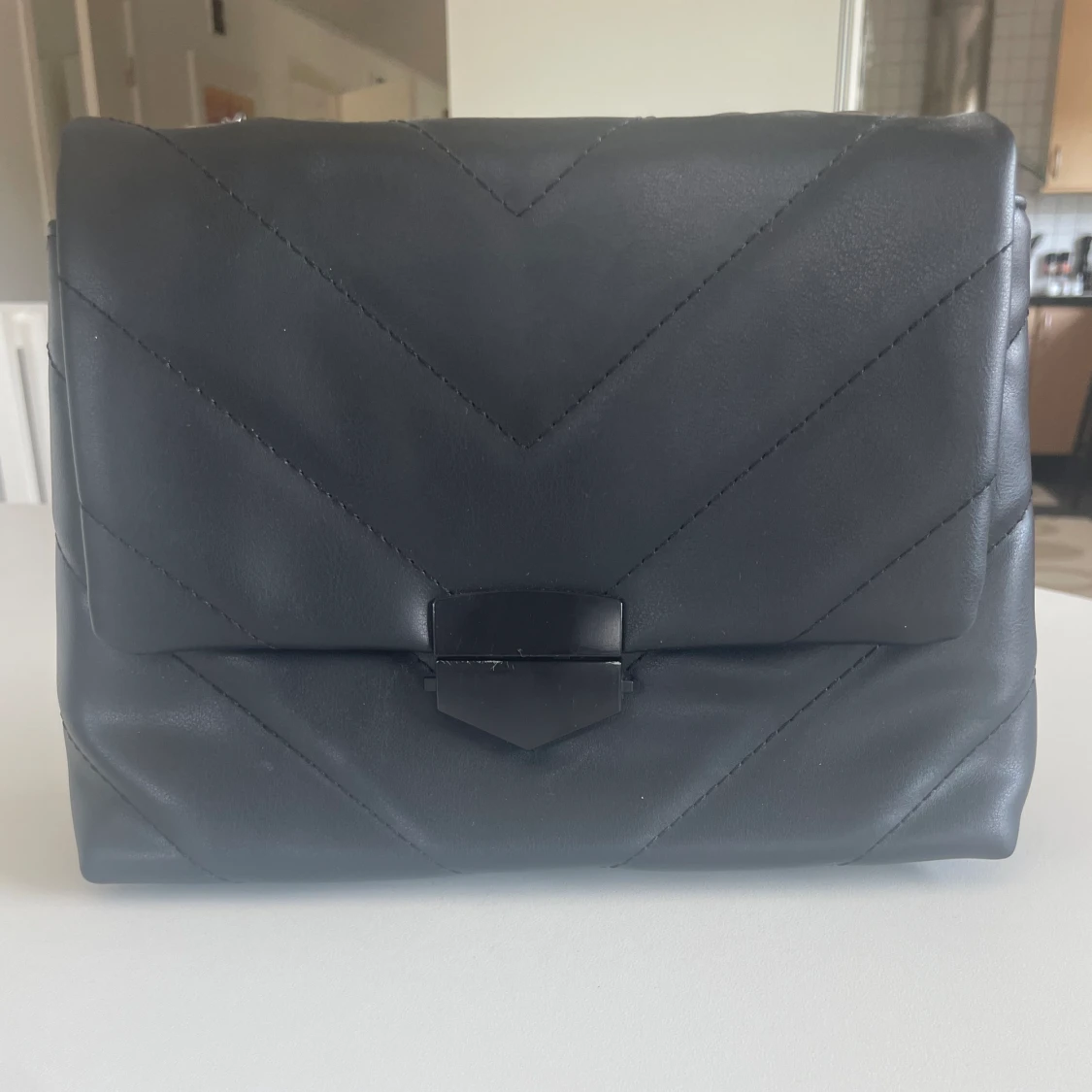 Svart Handväska - 90