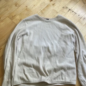 Tröja från hampton republic - Strl S Bra skick Fin tunn tröja som man kan ha under sommarkvällar