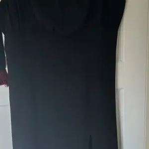 Jätte fin svart klänning 