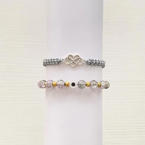 Makramé armband set 🩶🤍 - Nytt armband görs vid varje köp och Handgjord av oss Går även att designa ett eget smycke Köp sker via DM eller vår hemsida 