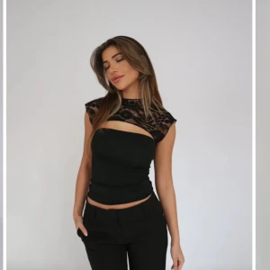 Venderbys topp - Säljer denna fina topp från Venderby’s. Strl Xs/S. Använd en gång och är som ny. Tyvärr kommer den inte till användning längre. Nypris 600 kr