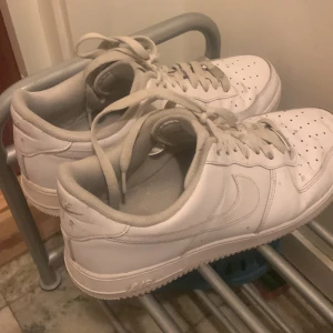 airforce 1 - Almost new condition, 46 size or us 12  Text me if you need more details about the sneakers 