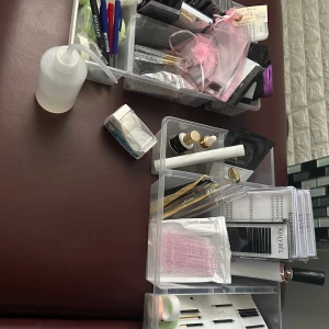 Frans tillbehör  - Finns olika storlekar.  Allt man behöver för att fixa fransförlängning! Vi kan diskutera priset!  