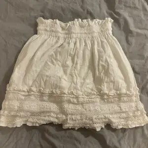 Virkad midi kjol från vinbok storlek xs-m