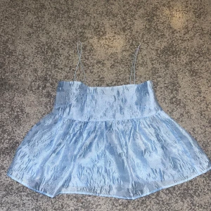 Topp - Populär topp från märket Envii, nypris 600kr. Alla lappar kvar! Säljer då den tyvärr är för liten ❤️