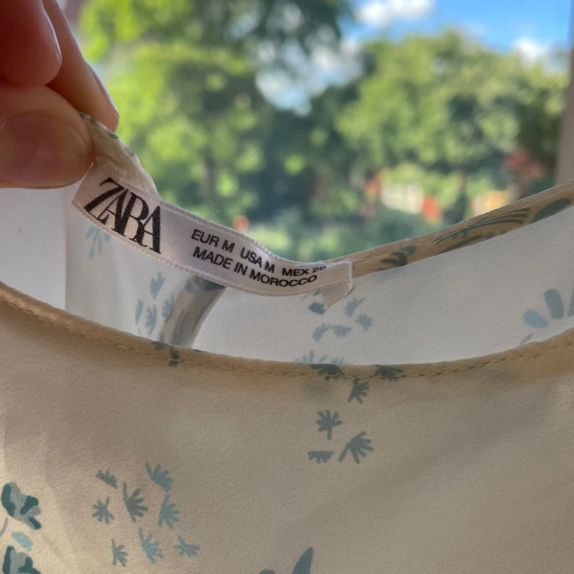 Blommig långklänning - 91