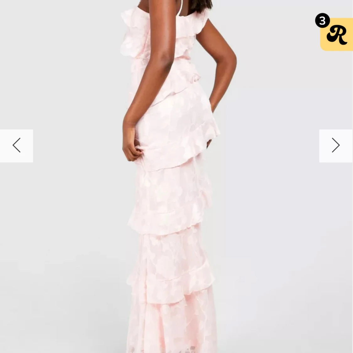 Bohoo rosa långklänning med volanger - 90